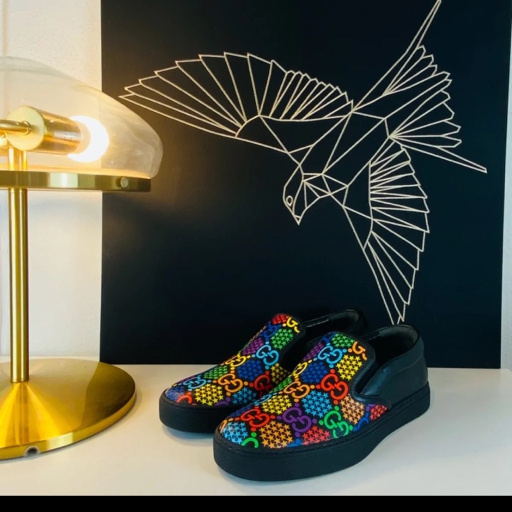 Gucci psychedelic slip on sneakers 7.5